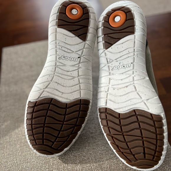 New!  Bogs boots - Picture 4 of 6